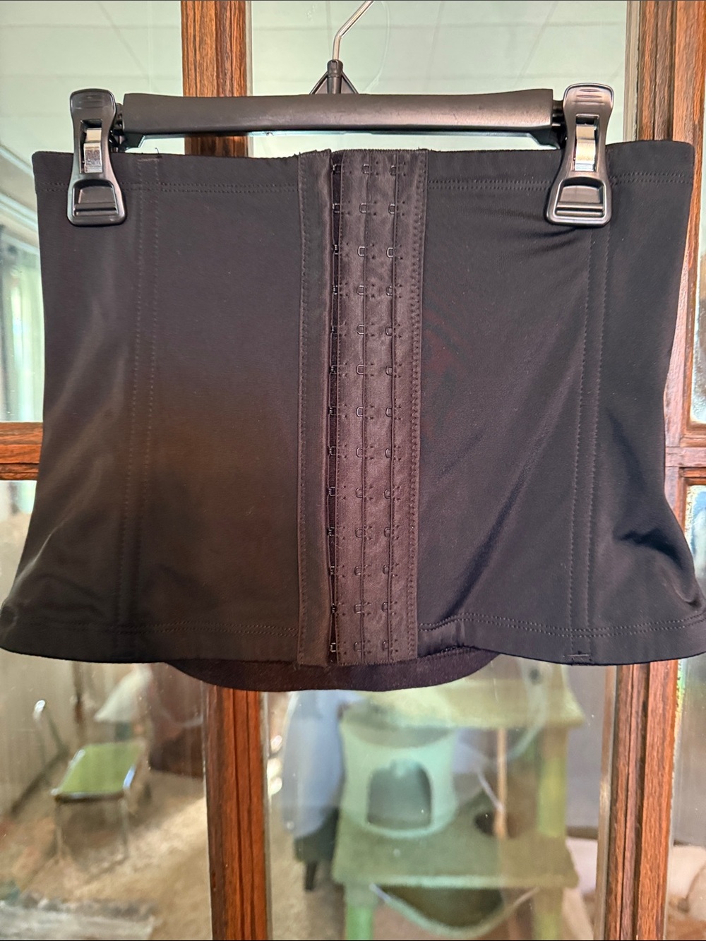 Black High-Waist Hook-and-Eye Waist Shaper